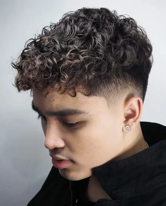 34+ Best Haircuts for Men with Curly Hair You Need To Try In 2023