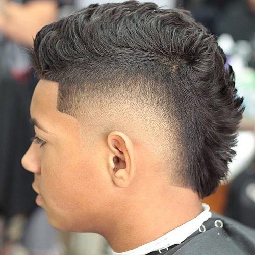 Wavy Low Mohawk With Skin Fade