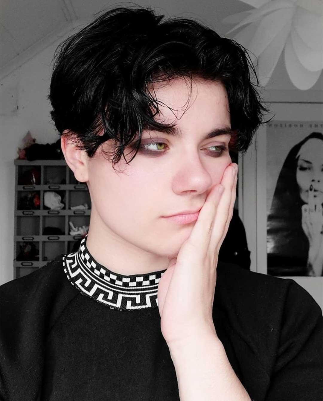Post punk and goth inspired hairstyles for women