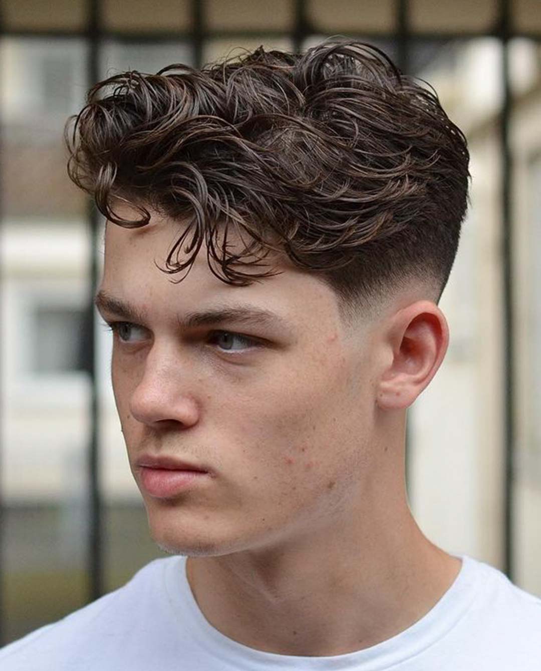 Short Wavy Hairstyles for Men
