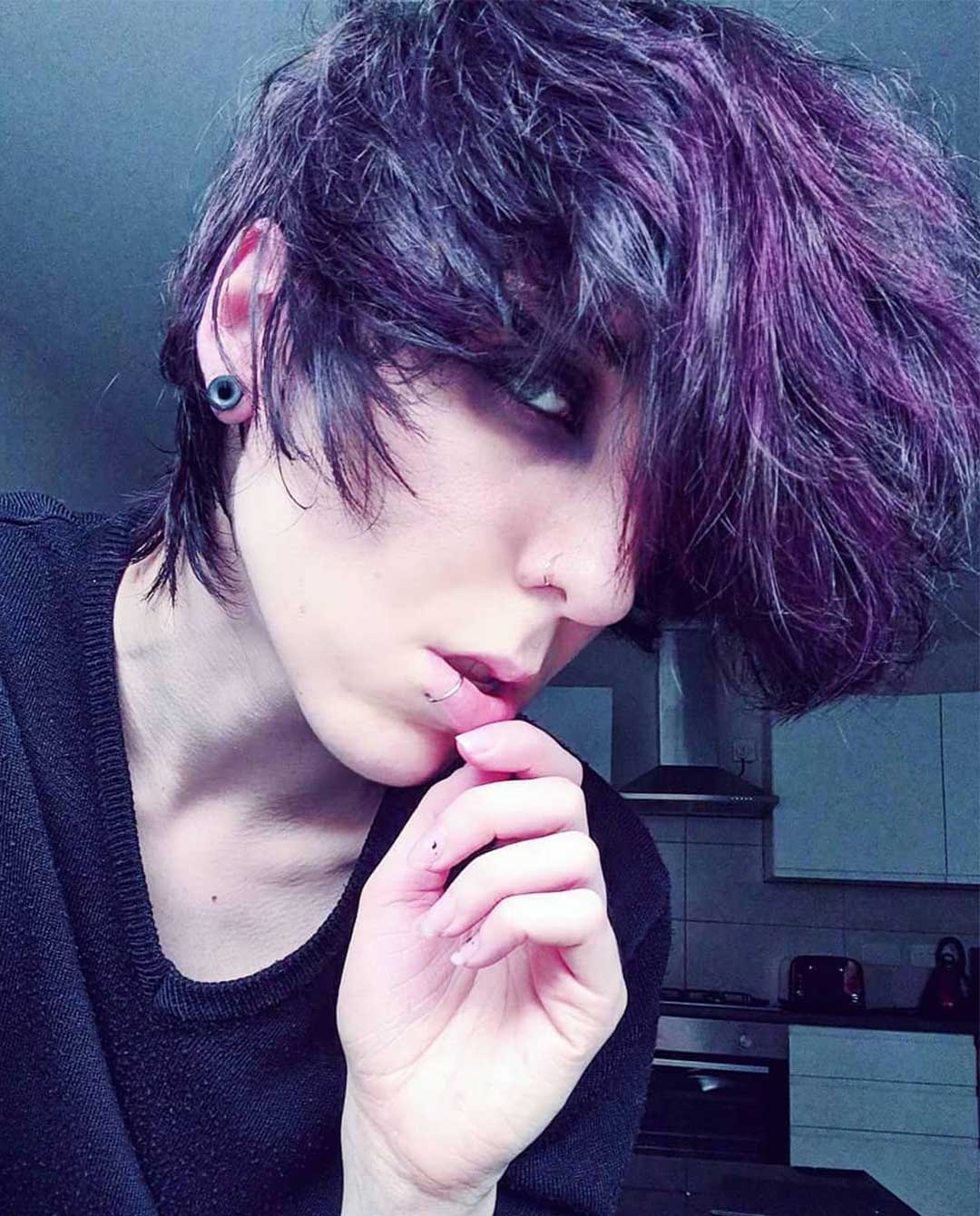 15 Emo Hairstyles for Guys That Will Make You Look Dashing and Trendy